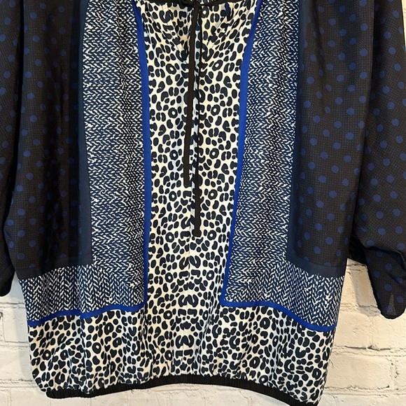 Express light and airy dolman sleeve popover blouse - Picture 3 of 6